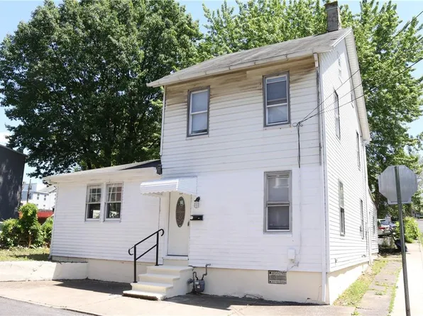 240 E Maple St, Allentown, PA 18109