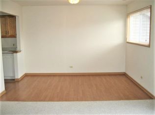 1404 W Suydam Rd #2, Sandwich, IL 60548