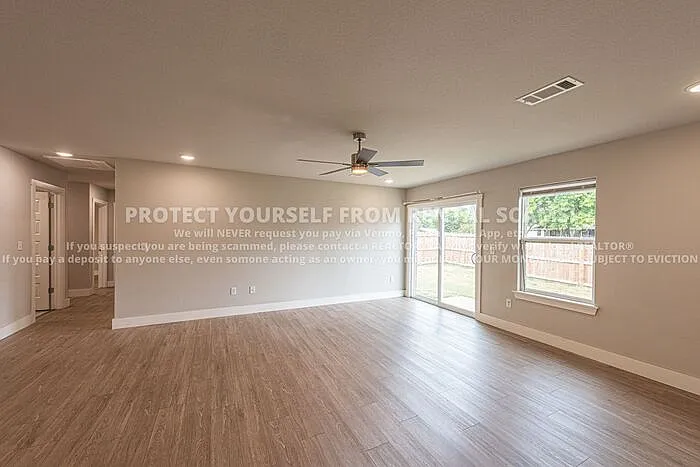 3 bed, 2.0 bath, 1512 sqft, $1,450 — Photo 4