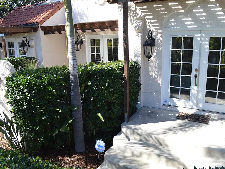 1203 S Rimpau Blvd — Photo 59