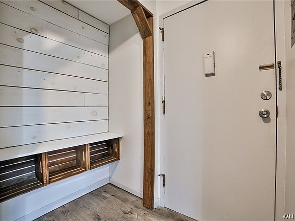 5th image of 3936 Ridge Lea Rd APT D