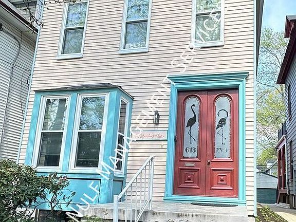 2nd image of 613 Ivy St Floor 1