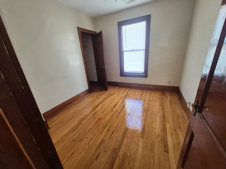 360-362 Locust Ave #2 — Photo 6