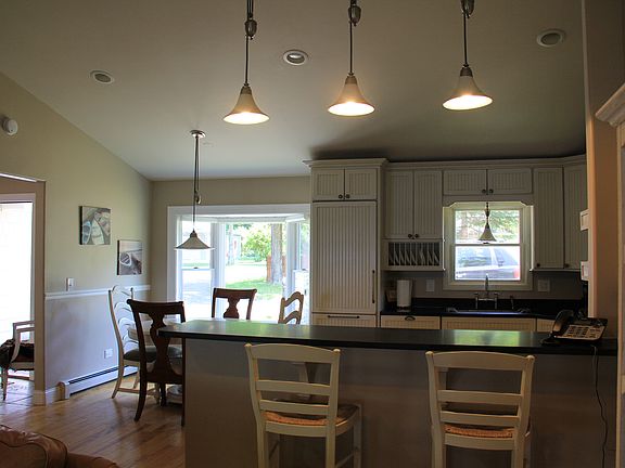kitch/dining vaulted ceiling