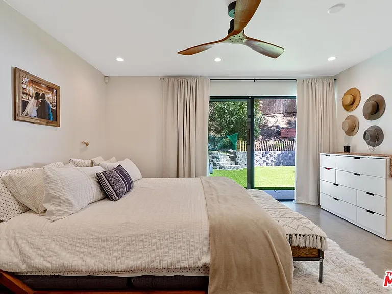2820 Nichols Canyon Pl — Photo 42