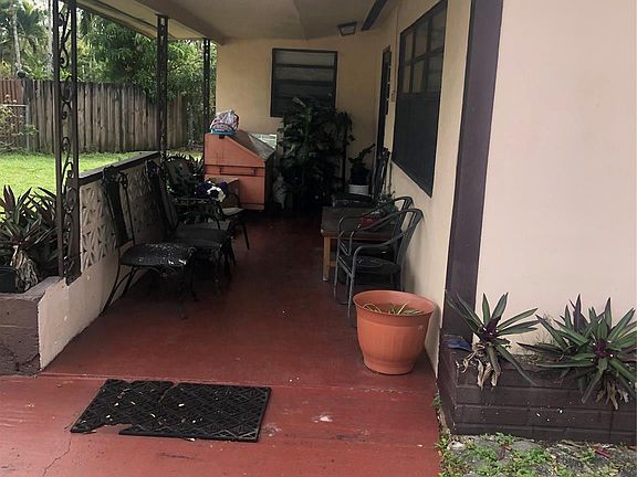 5th image of 1100 NW 19th Street