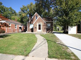 20429 Kingsville St, Harper Woods, MI 48225