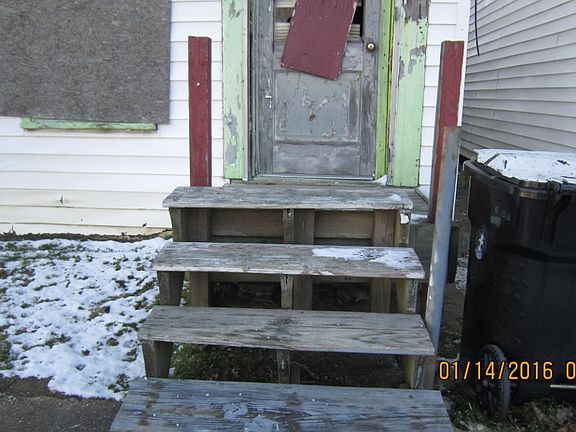 5th image of 219 S 23rd St
