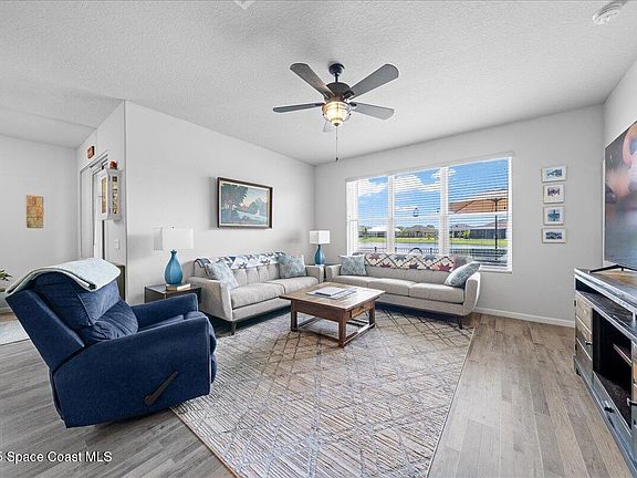 5th image of 4477 Trovita Cir