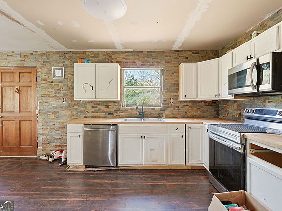 14th image of 118 Titus Valley Rd