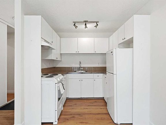 4th image of 5601 N Dalton Dr NW #203B