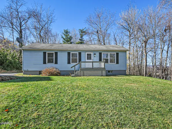 255 Phelps Ave, North Adams, MA 01247