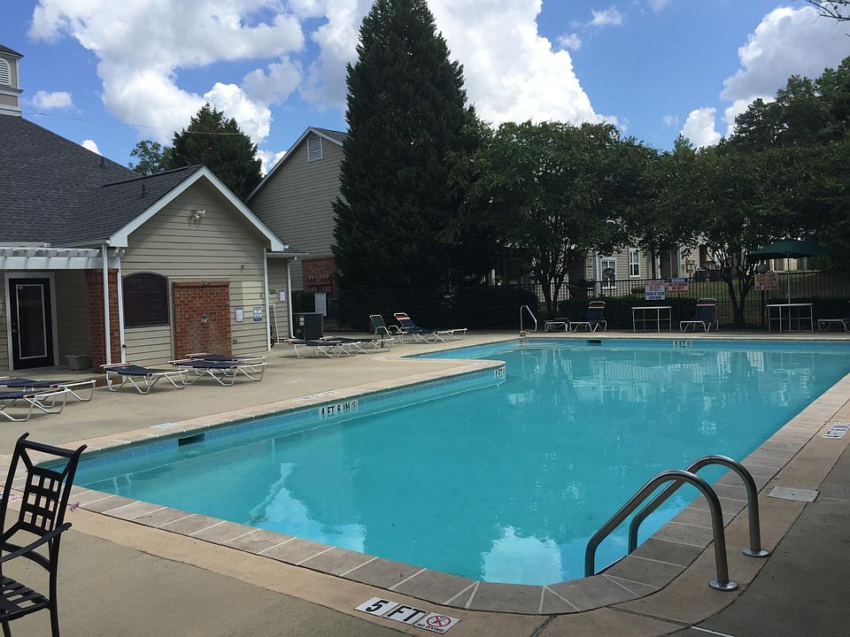 1st image of 2119 Dutchman Dr #101