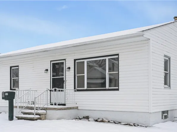 1511 3rd St, Natrona Heights, PA 15065
