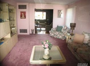 769 Wilson St, Valley Stream, NY 11581