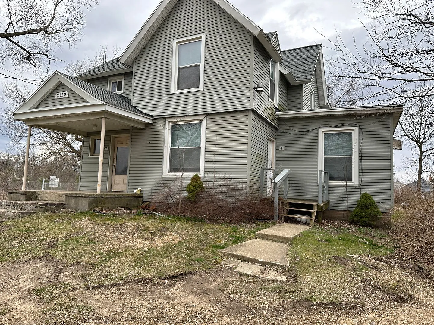Lansing Ave 2120 — Photo 1