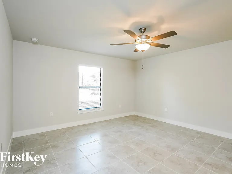 3712 Kittyhawk Dr — Photo 6