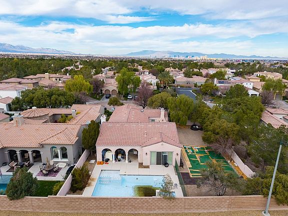 3rd image of 3345 Birchwood Park Cir