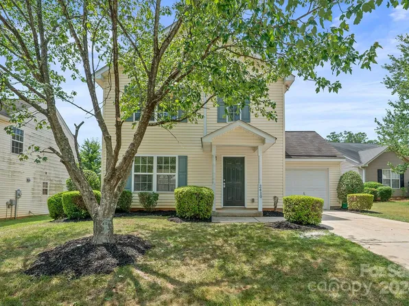 2410 Fairstone Ave, Charlotte, NC 28269