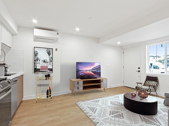 5th image of 1443 N Avenue 47