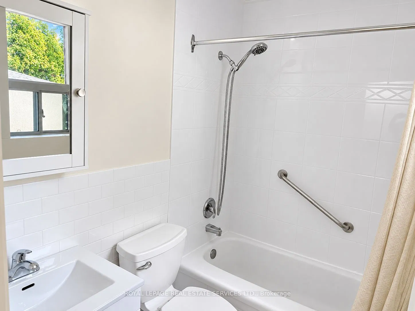 2 bed, $2,850 — Photo 2