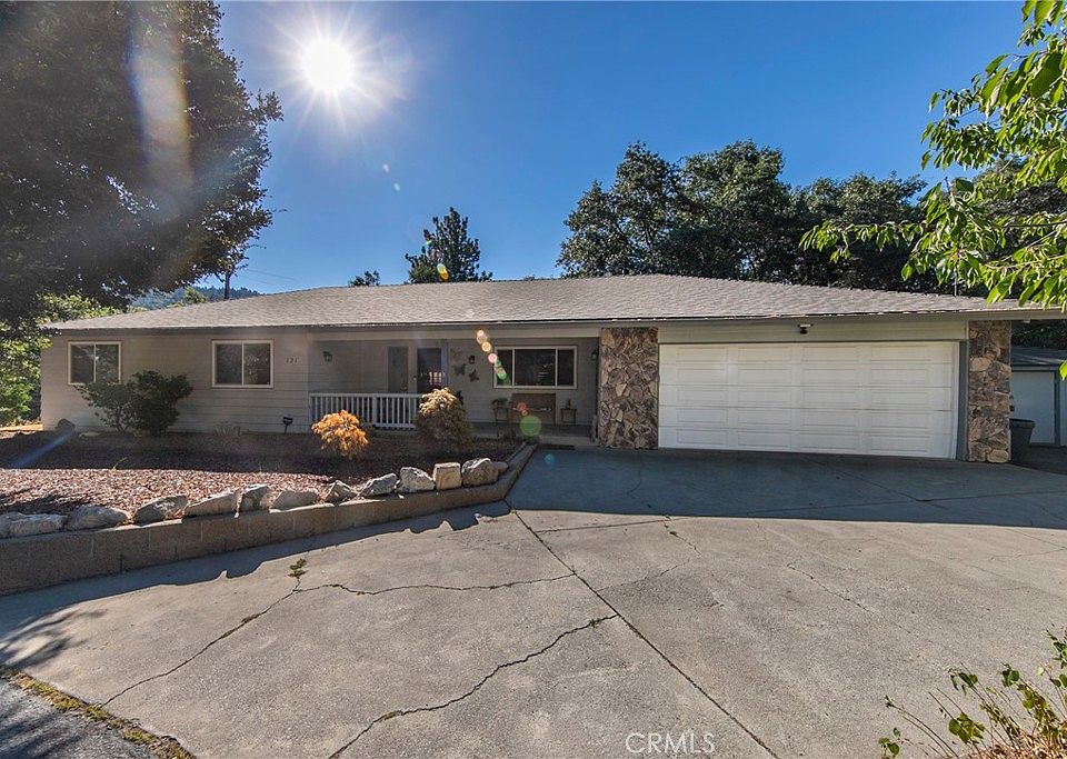 1st image of 121 Darfo Dr