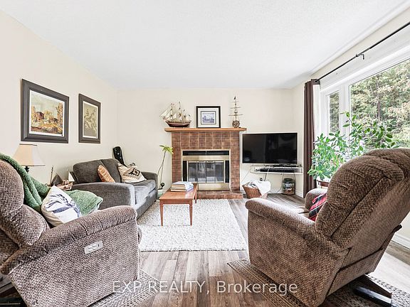 5th image of 869 Rock Rd