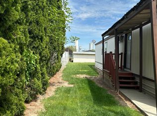 317 Maple St, Mabton, WA 98935