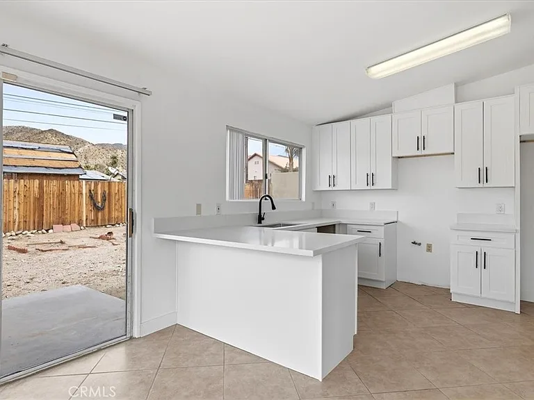 66144 Avenida Cadena — Photo 11