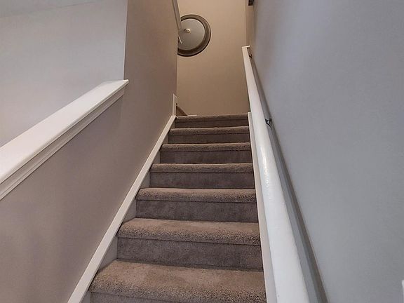 5th image of 12050 Stratfield Place Cir