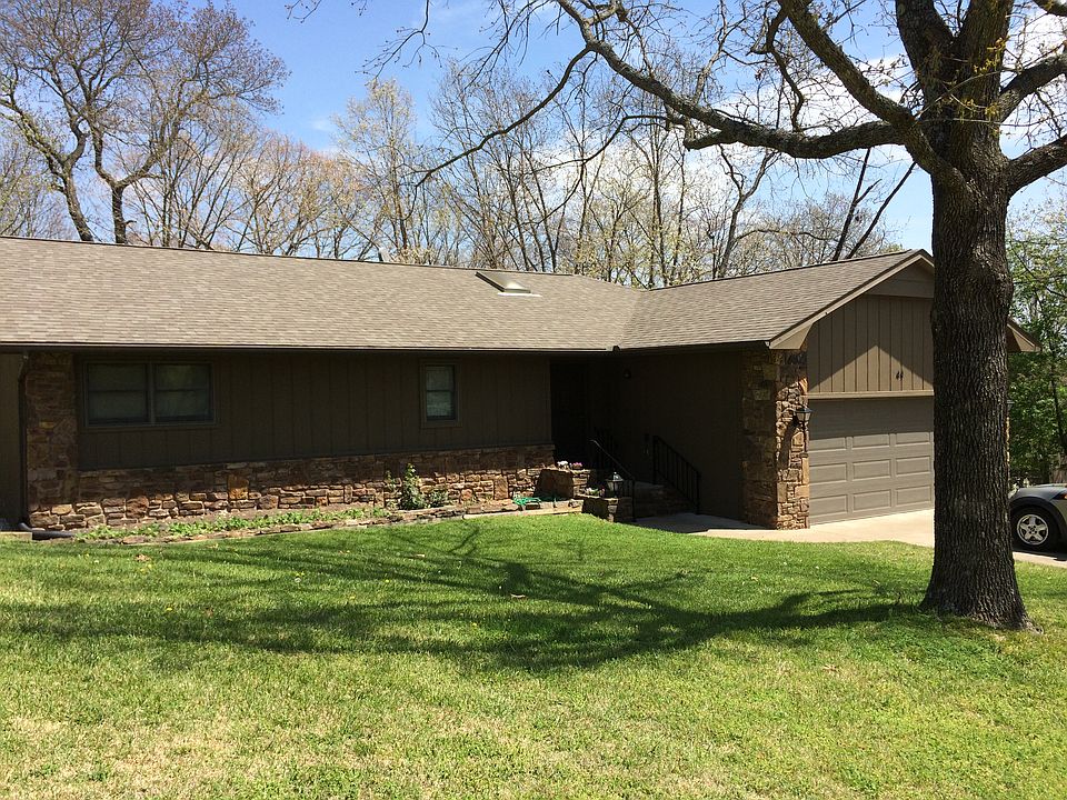 1st image of 44 Wentworth Dr