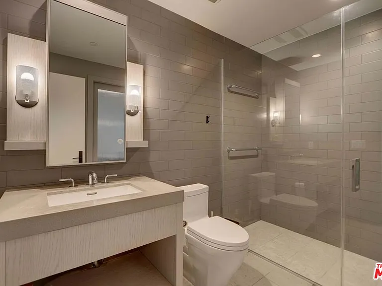 10777 Wilshire Blvd #210 — Photo 10