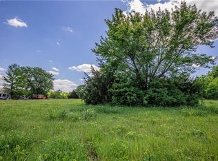 102 Branch Dr, Mound City, KS 66056