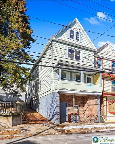 746 N Washington St #1 Photo 1