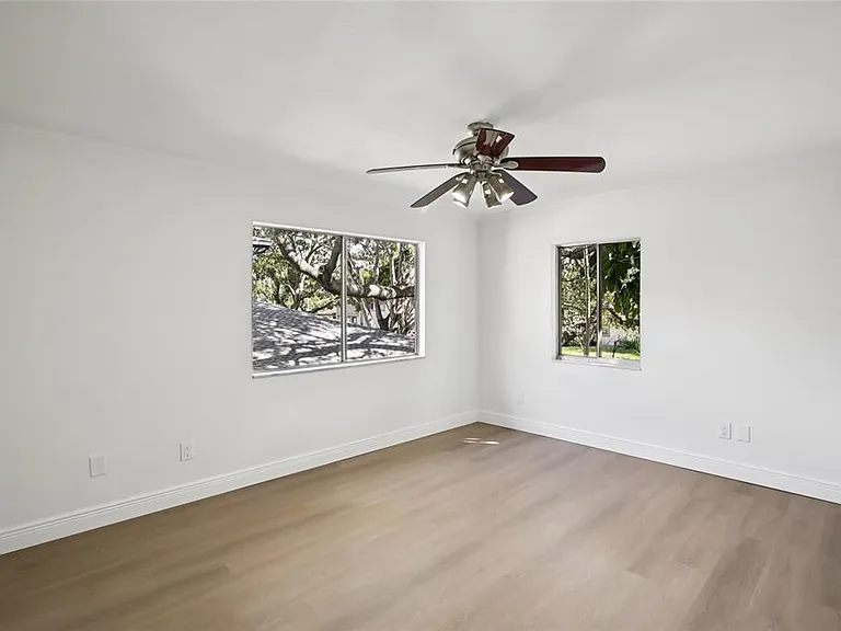 2906 Lichen Ln #B — Photo 20