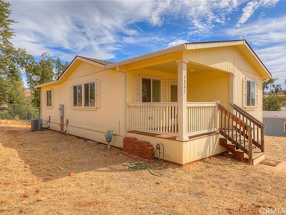 2nd image of 1221 Lurena Ln