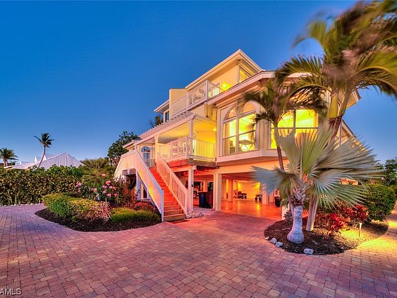 2nd image of 15553 Captiva Dr