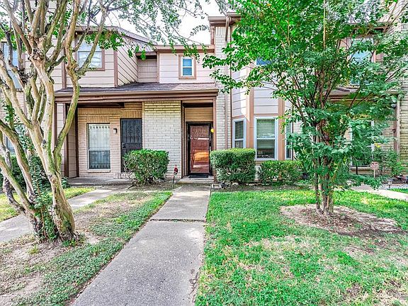 2nd image of 12300 Brookglade Circle #103