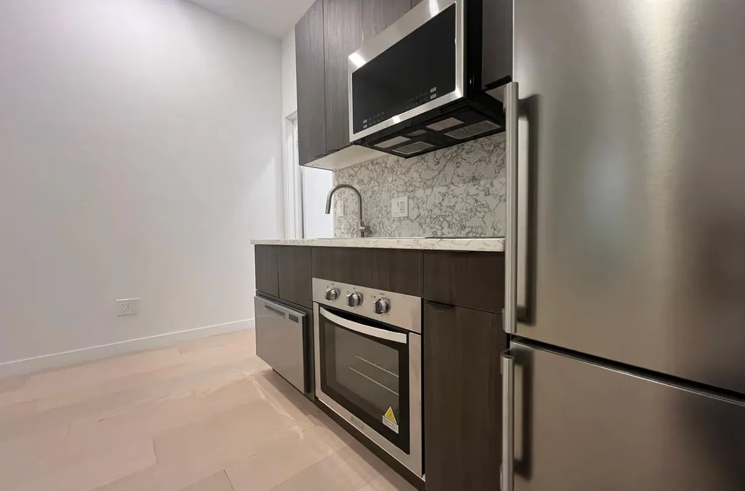 225 East 25th Street — Photo 1