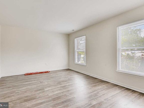 4th image of 6496 Mount Vernon Ln