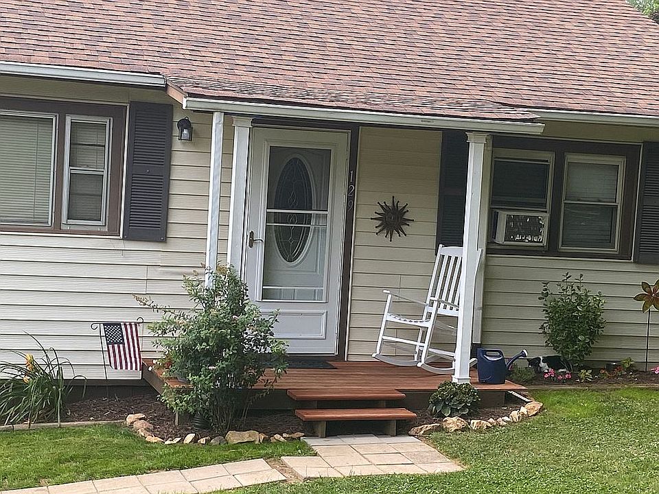 1st image of 129 Ashe St