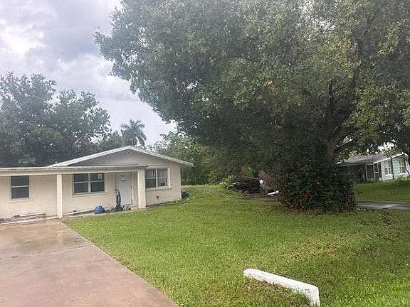 3rd image of 2216 Mark Ave