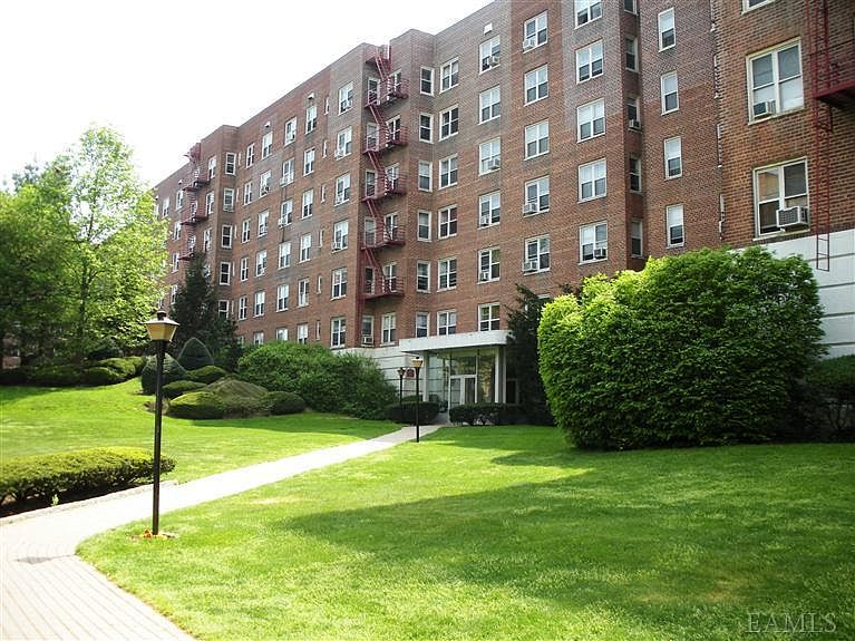 1st image of 1304 Midland Ave APT A67