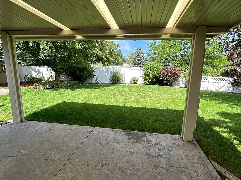2920 N High Desert Way — Photo 32