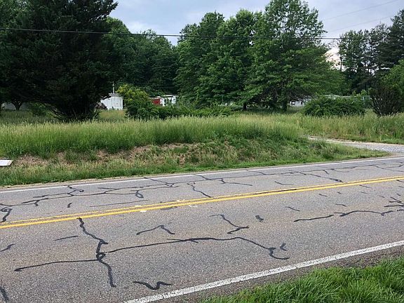 3rd image of 9834 Highway 52 E