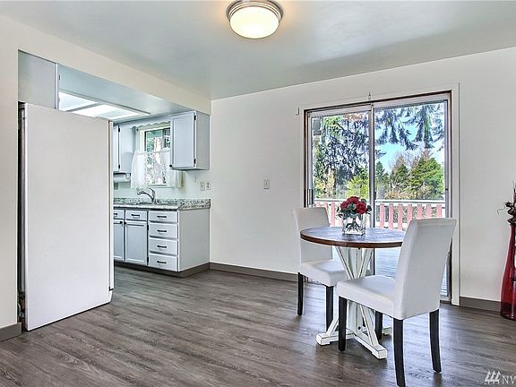 4th image of 3812 S 305th Pl