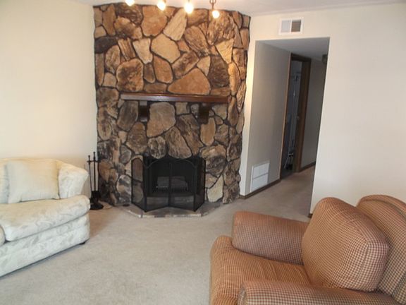 3rd image of 8136 169th St APT 2E