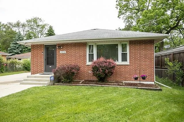 10208 W Illinois Ave photo 1