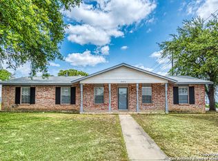 5903 Clearbrook Dr, San Antonio, TX 78238
