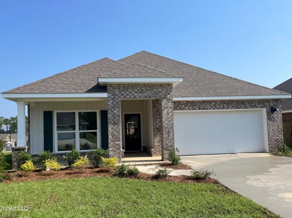17940 Kelso Dr, Diberville, MS 39540